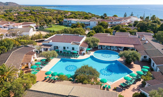 Sas Linnas Siccas Wohnung | Apt. Dorata 2A with shared Swimming Pool