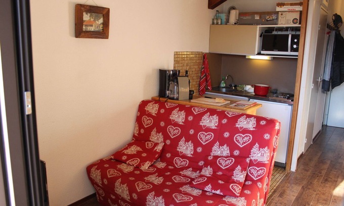 Eclose-Est Wohnung | Apt (expo Süden), freie Aussicht, schön und ruhig. Locs Sonntag bis Sonntag