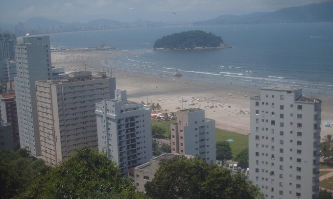 Aparecida Wohnung | Apt fte Strand mit Panoramablick, 2 Schlafzimmer, Wi-Fi, Aparecida Beach (Kanal 5)