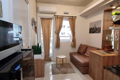 Rawasari Wohnung | Apt Green Pramuka 2BR Tower B With Wi-Fi and Pool by DEprop