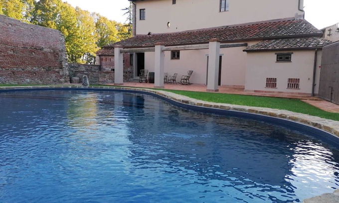 Vicopisano Wohnung | Apt. IL CARCERE - Mittelalterliches Apartmentresort "Brunelleschi Manor"