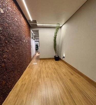 Lavras Wohnung | Apt novo no centro com garagem perto de tudo que você precisa