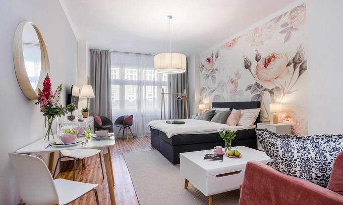 Smichov Wohnung | APT Prague Ch. Bridge by Michal&Friends