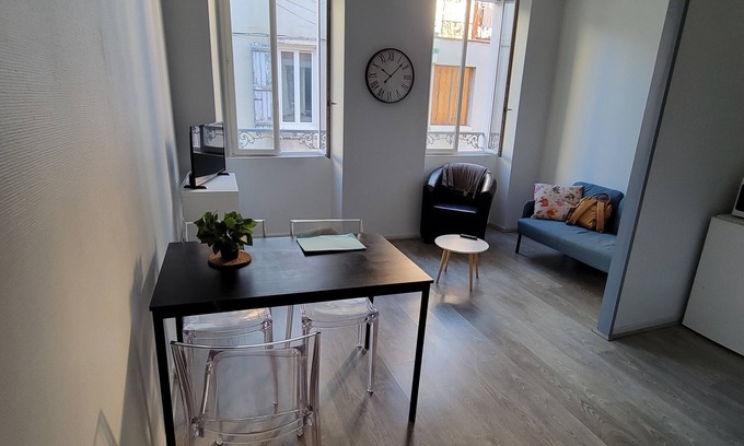 Bagneres-de-Bigorre Wohnung | Apt T2 Centre Historique de Bagnères de Bigorre Toutes Commodités à 3min à Pied