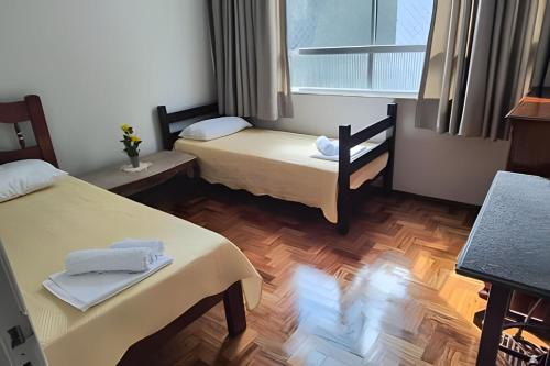 Nova Friburgo Wohnung | Apto Clássico, Centro de Friburgo, em frente à Pça Getúlio Vargas e pertinho do Teleférico e da Pça Suspiro - Muito bem equipado - Aquecedor