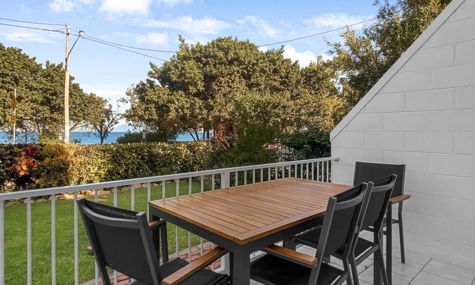 Arcadia Wohnung | Arcadia Beach Unit 1 - Beachfront island Getaway