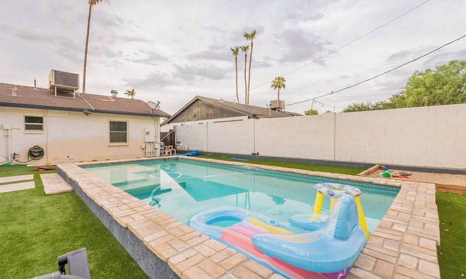 Camelback East Haus | Arcadia Oasis, 4BR Ranch w/Private Pool & Den