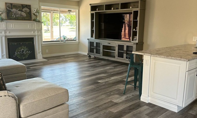 Alta Mesa Haus | Arden Haus - Remodeled 3 bedroom house in Mesa w/pool and golf course views