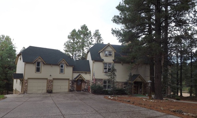 Flagstaff Kabine | Arizona Mountain Inn and Cabins