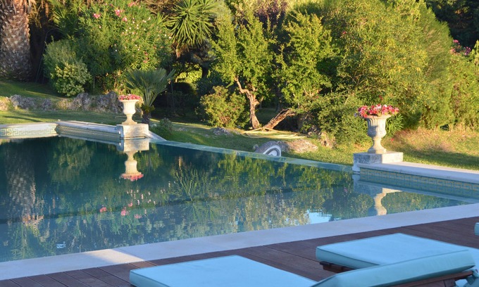 Aldeia de Irmaos Haus | Arrábida Heritage