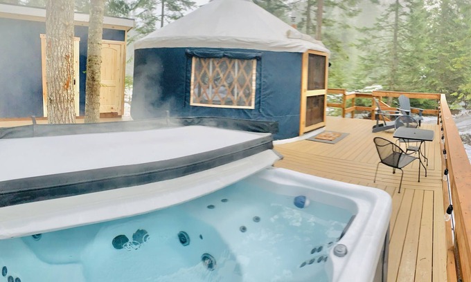 Athol Wohnung | ARROWLEAF LUXURY YURT NEAR LAKE PEND OREILLE