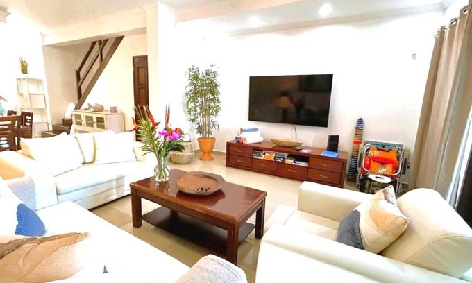 Palm Beach Haus | Aruba Breeze Condo B7