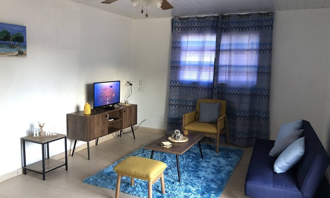 Shiribana Haus | Aruba Local Private House