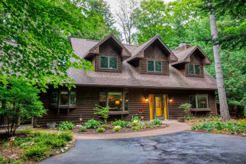 Egg Harbor Haus | Asher Manor by Simple Life Rentals