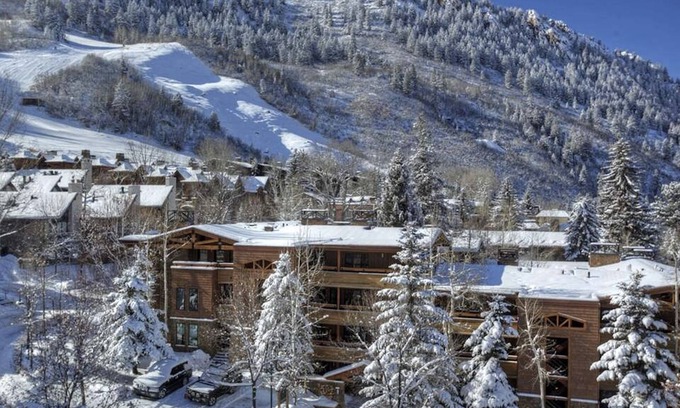 Aspen Eigentumswohnung | Aspen CORE Luxe Apartment. Steps 2 Gondola Plaza, dwntwn. Hot Tub, Gym, Parking