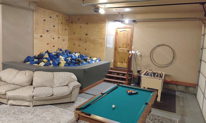 Garden City Kabine | Neue Auflistung! Aspen Lodge. Geräumige Hütte in Garden City.