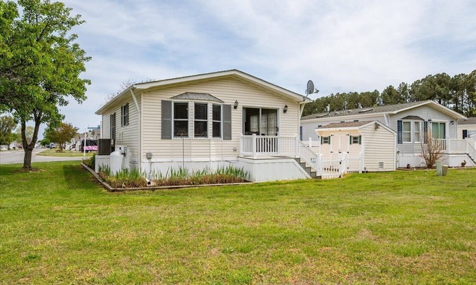 Assateague Pointe Haus | Assateague Pointe 2 br / 1 ba 2 outdoor pools -WOC