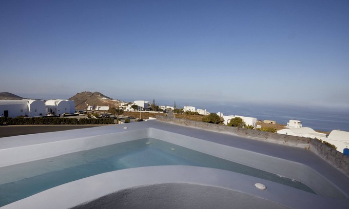 Imerovigli Haus | Athiri Santorini Hotel