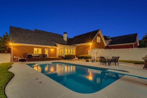 Conyers Haus | ATL 5BR Modern Sanctuary