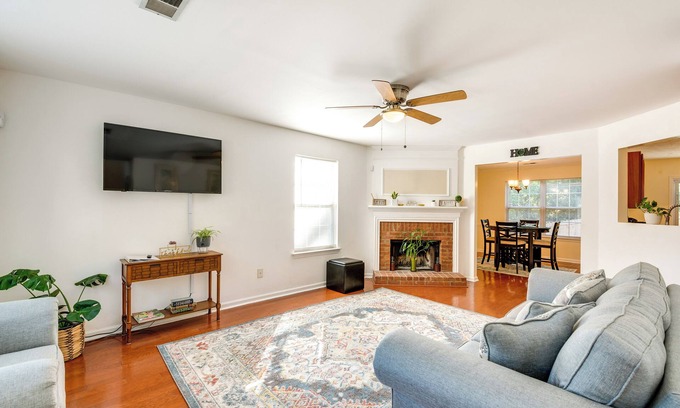 Austell Haus | Atlanta Area Home w/ Yard ~ 2 Mi to Six Flags