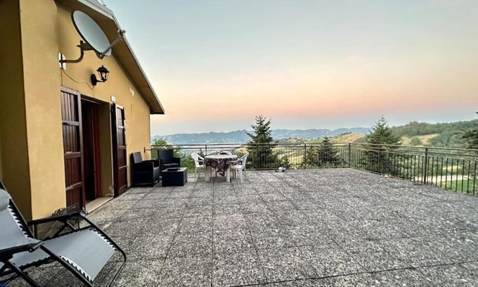 Pavullo nel Frignano Wohnung | Attico terrazzo e Idromassaggio