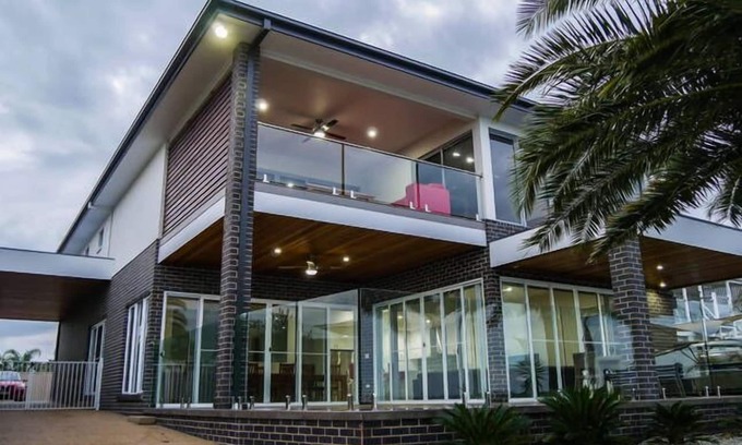 Mulwala Haus | Absolute Waterfront Mulwala
