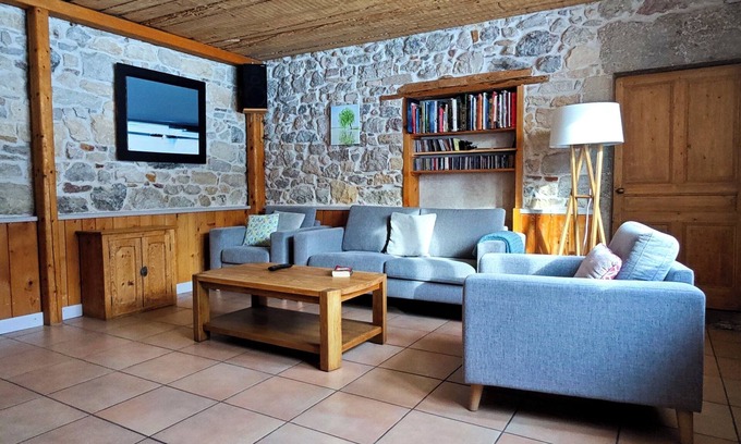 Foncine-le-Haut Haus | Authentic Comtoise farmhouse