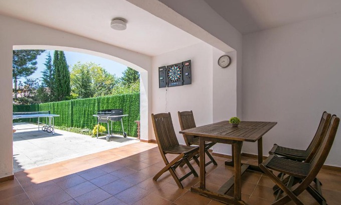 Macanet de Cabrenys Haus | Aventura MCabrenys