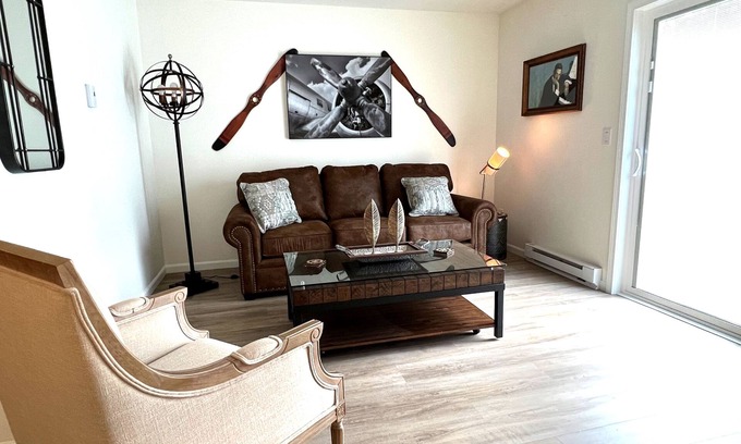 Lake Geneva Wohnung | *Aviate to the Lake* Downtown Lake Geneva