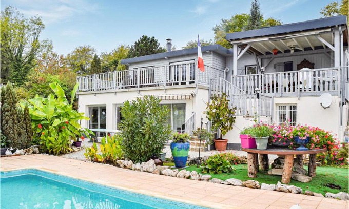 Chambornay-les-Pin Wohnung | Awesome Apartment In Chambornay-Lès-Pin
