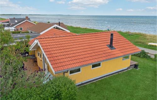 Allingabro Haus | Awesome Home In Allingåbro With Kitchen