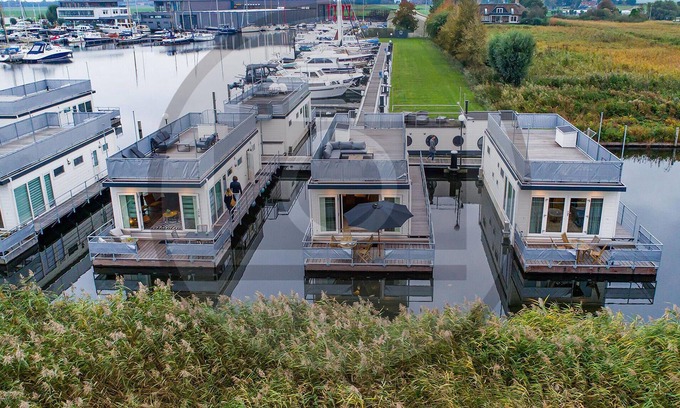 Municipality of Aalsmeer Bootsverleih | Awesome Ship/boat in Aalsmeer With 2 Bedrooms and Wifi