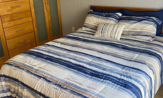 El Sargento Villa | Awesome Villa 2 Chic Pool & Hot Tub