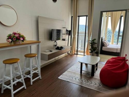 Batu Caves Wohnung | Ayuman Suites, Gombak, KL, by izzyHouse with Netflix, PS4