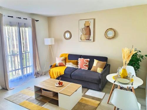Meudon-la-Foret Wohnung | b- Appartement lumineux proche velizy bis