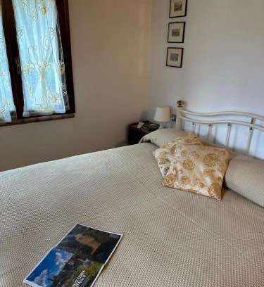 Urbino Wohnung | B&B castelboccione stanza gialla condivisa