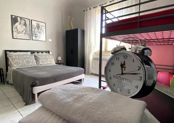Pontedera Haus | B&B Pontedera
