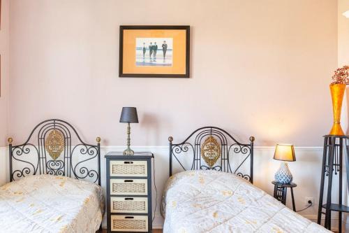 Ameal Haus | B&B Quarto Violeta com Chaminé