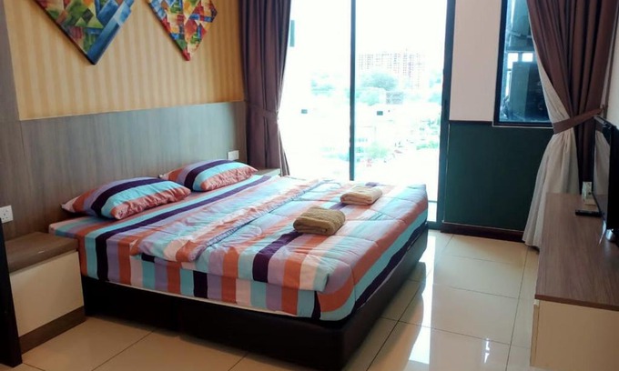 Kampung Bahasa Kapor Wohnung | B- Private D'wharf Room