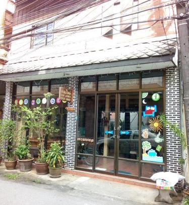 Bang Phra Haus | Baan Jaidee Guesthouse