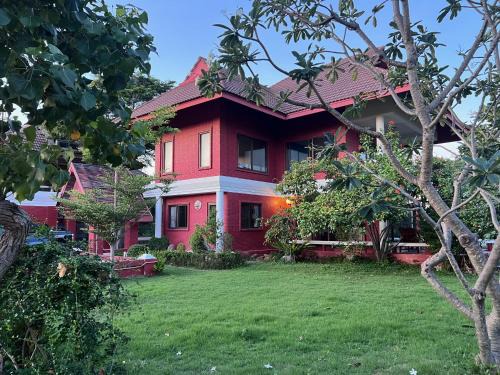 Laem Phak Bia Haus | Baan Plumeria บ้านภูมิเรีย
