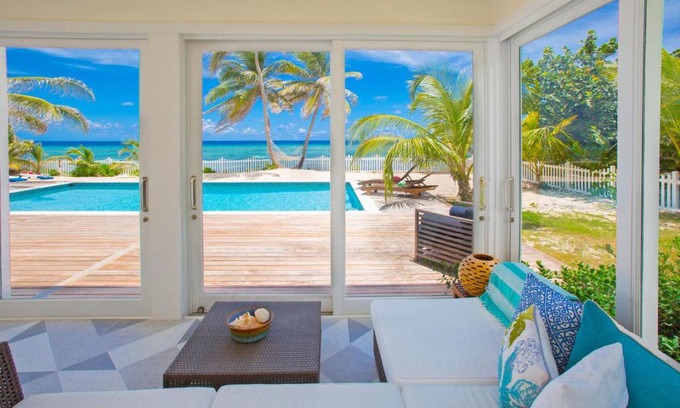 North Side Haus | Babylon Reef - North Side Villa with Private Pool & Backyard Snorkeling