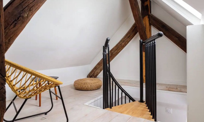 Saint-Thomas-d'Aquin Wohnung | Bac Grenelle Très Mignon Duplex Situé Dans un des Plus Beaux Quartiers de Paris