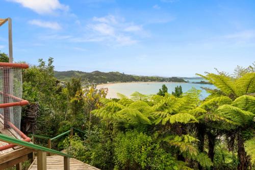 Oakura Haus | Bach and Relax - Oakura Holiday Home