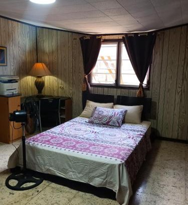 Oranjestad Haus | Backpack Cabin A12892