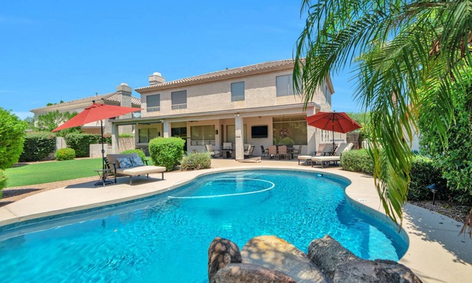 Arabian Views Haus | Backyard Oasis w/ Private Heated Pool & TV, Pool Table, Arcade Game, Near Golf, Dining & Mayo Clinic