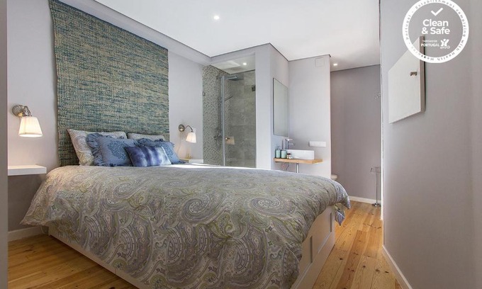 Encarnacao Wohnung | Bairro Alto Elegant by Homing