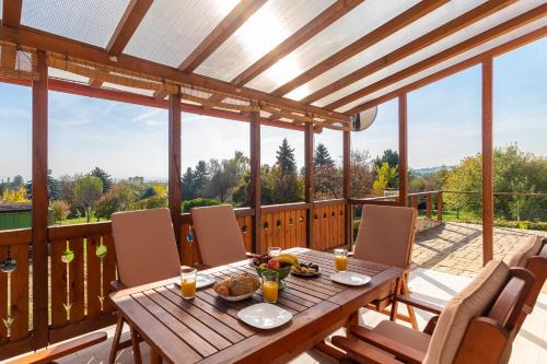 Balatonalmadi Wohnung | Balaton View From Almadi - Happy Rentals