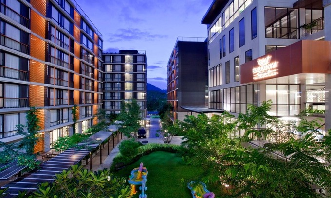 Si Racha Wohnung | Balcony Courtyard Sriracha Hotel Serviced Apartmen