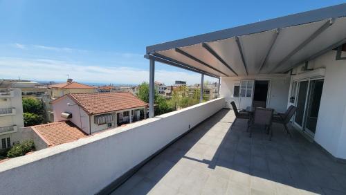 Pylaia-Chortiatis Wohnung | Balcony Relax Room